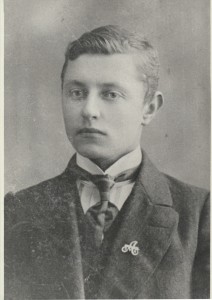 Ян Симонович (Семенович)  Адамсон  в день призыва в царскую армию. г. Либава, 1913 г