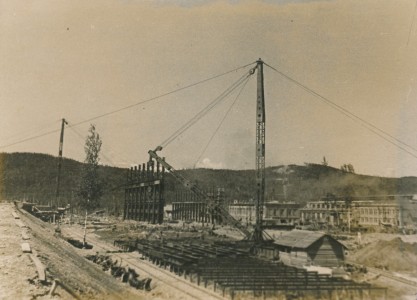 Закладка первого мартеновского цеха завода «Амурсталь». 1940-е гг.