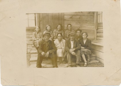 Один из первых детских садов в городе. 1937 г. (Глинина Екатерина Степановна - первый ряд первая справа).