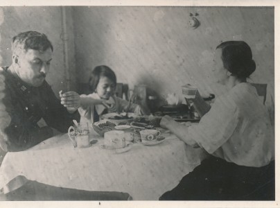 Потеряхин С.И. - первостроитель г. Комсомольска-на-Амуре со своей семьей.1940-1950 гг.
