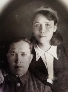 Сизинцев Сергей Ильич и Сизинцева (Хрипкова) Анна Павловна. 1946 г.